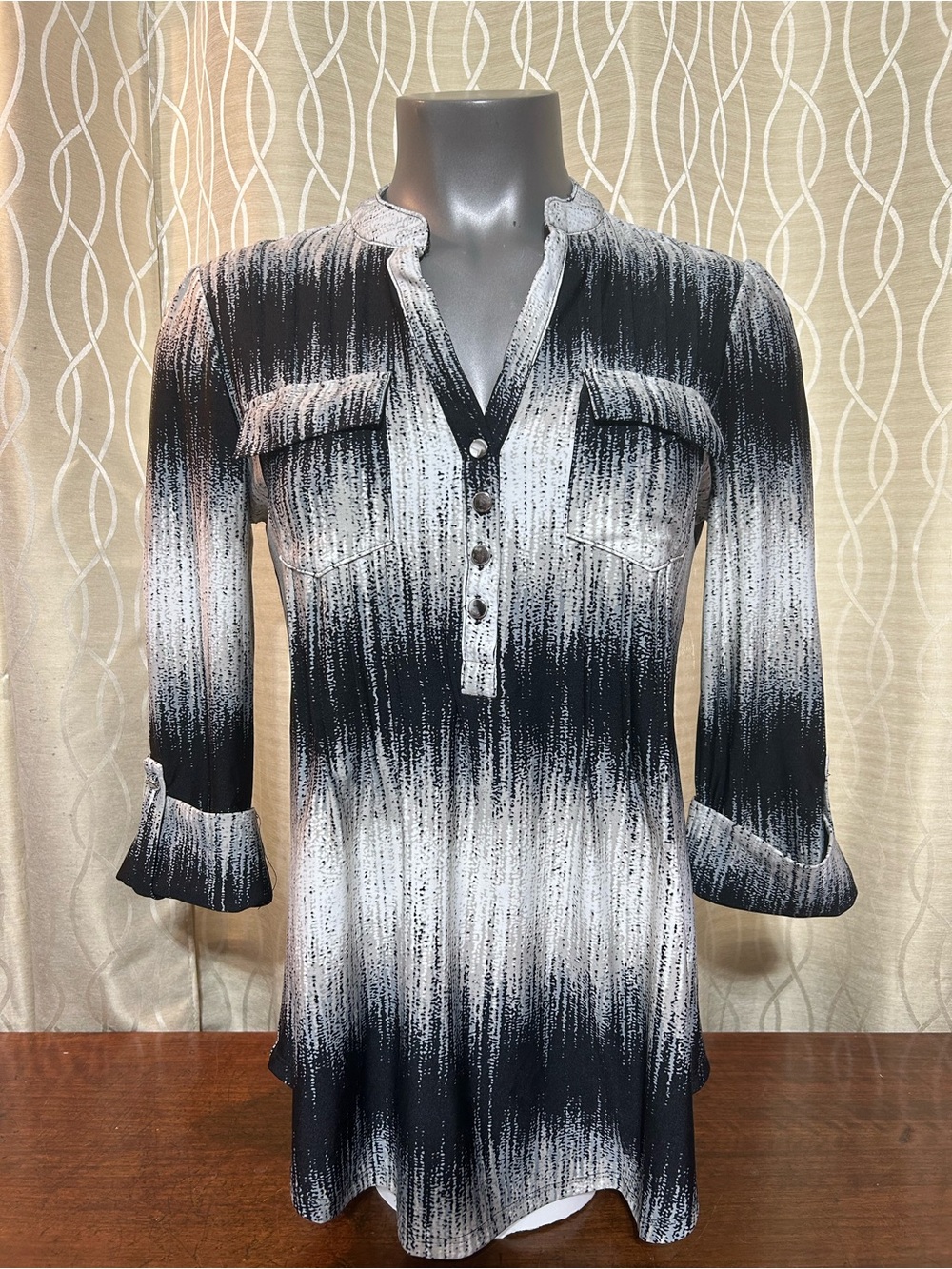 Cocomo Black & White Ombre Henley Tunic